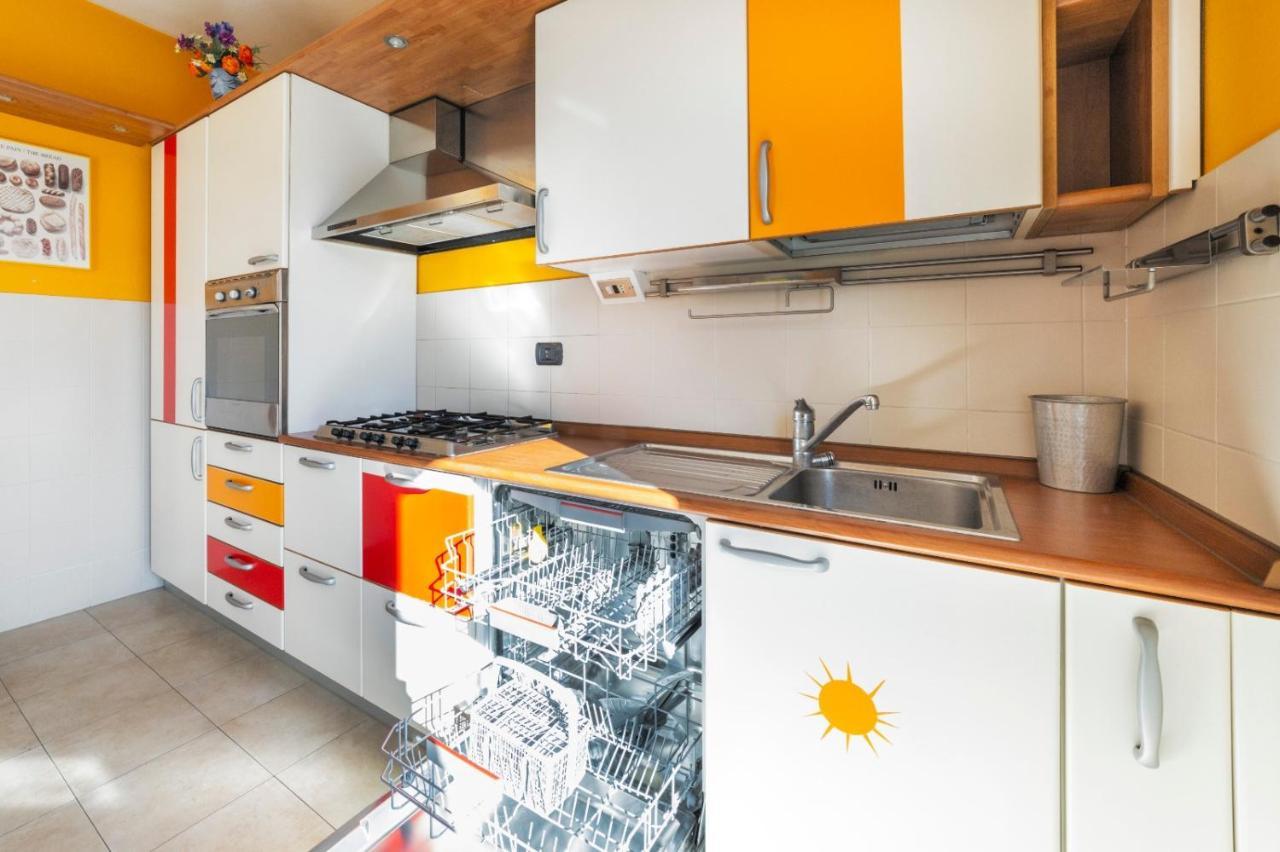 Milano Rogoredo Apartment With Garage Kültér fotó