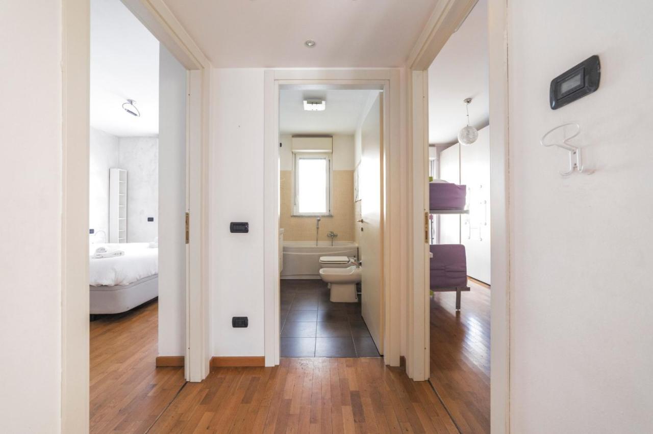Milano Rogoredo Apartment With Garage Kültér fotó